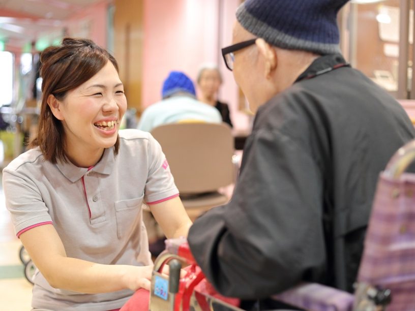 【新卒】介護士
